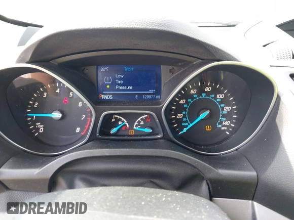 2015 Ford Escape SE with VIN 1FMCU0G7XFUA89965, listed as a IAAI auction lot 42072553 with 129,877 mi miles. Bid and sale history available at carsss.com. Image 7.