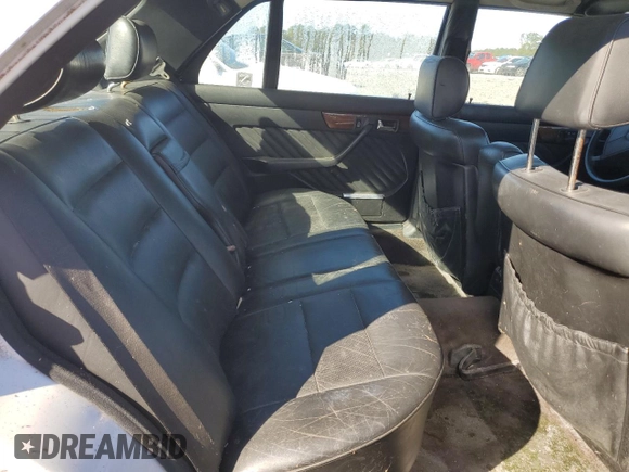 1991 Mercedes-Benz 300 with VIN WDBCA25E3MA563651, listed as a Copart auction lot 80231294 with 181,521 mi miles and Clean Title. Bid and sale history available at DreamBid. Image 10.