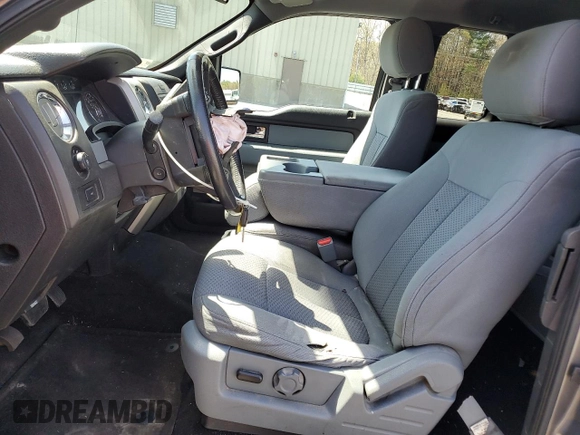 2013 Ford F-150 XL with VIN 1FTFX1EF1DFC37818, listed as a Copart auction lot 54352165 with 260,893 mi miles and Salvage title. Bid and sale history available at DreamBid. Image 7.