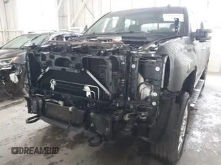 2016 GMC Sierra 2500HD Denali z VIN 1GT12UE82GF207890, wystawiony jako IAAI lot #41994971 z przebiegiem 101 221 mil mil oraz . Historia ofert i sprzedaży dostępna na DreamBid. Obrazek 12.
