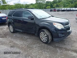 2010 Chevrolet Equinox 1LT z VIN 2CNFLEEY0A6298700, wystawiony jako IAAI lot #42340500 z przebiegiem 134 982 mil mil oraz . Historia ofert i sprzedaży dostępna na DreamBid. Obrazek 1.