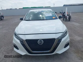 2020 Nissan Altima SR z VIN 1N4BL4CV8LC275140, wystawiony jako IAAI lot #42050885 z przebiegiem 61 198 mil mil oraz . Historia ofert i sprzedaży dostępna na DreamBid. Obrazek 12.
