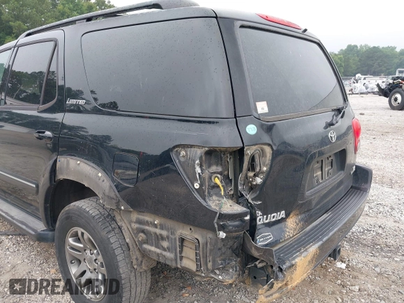 2006 Toyota Sequoia Limited with VIN 5TDZT38AX6S275829, listed as a IAAI auction lot 39725730 with 310,011 mi miles and . Bid and sale history available at DreamBid. Image 6.
