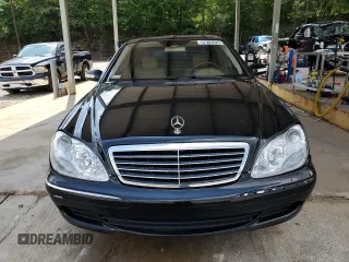 2006 Mercedes-Benz S 500 z VIN WDBNG84J26A483978, wystawiony jako Copart lot #57902625 z przebiegiem 172 649 mil mil oraz Czysty tytuł • Clean title. Historia ofert i sprzedaży dostępna na DreamBid. Obrazek 5.