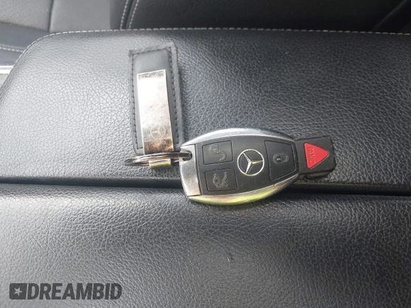 2015 Mercedes-Benz M 350 with VIN 4JGDA5JB6FA564925, listed as a IAAI auction lot 41531961 with 130,466 mi miles and . Bid and sale history available at DreamBid. Image 11.
