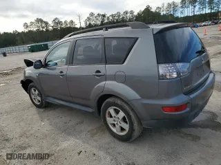 2010 Mitsubishi Outlander ES with VIN JA4AS2AW2AZ004118, listed as a Copart auction lot 86684914 with 110,278 mi miles and Salvage Title. Bid and sale history available at carsss.com. Image 2.