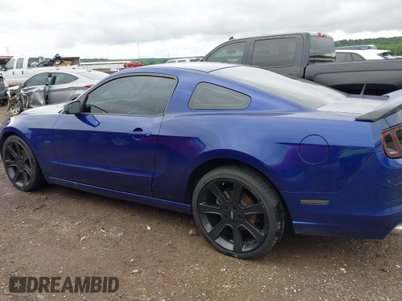 2014 Ford Mustang V6 с VIN 1ZVBP8AM2E5321551, выставлен на аукционе IAAI как лот 42343986 с пробегом 81 762 миль миль и . История ставок и продаж доступна на DreamBid. Изображение 15.