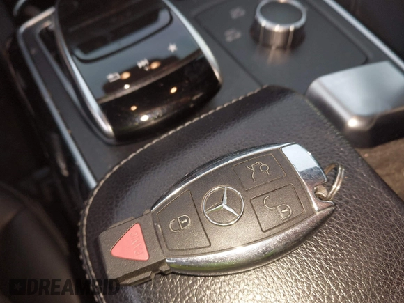 2018 Mercedes-Benz GLE 350 with VIN 4JGDA5JB2JB175606, listed as a IAAI auction lot 41769554 with 63,081 mi miles and . Bid and sale history available at DreamBid. Image 11.