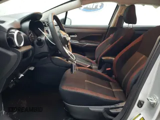2024 Nissan Versa SR z VIN 3N1CN8FV8RL822726, wystawiony jako Copart lot #57810075 z przebiegiem 31 786 mil mil oraz Szkoda całkowita • Salvage title. Historia ofert i sprzedaży dostępna na DreamBid. Obrazek 7.