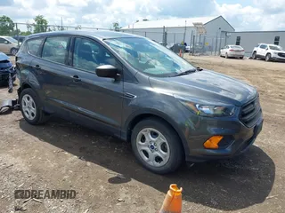 2019 Ford Escape S с VIN 1FMCU0F72KUA39671, выставлен на аукционе IAAI как лот 42452612 с пробегом 75 751 миль миль и . История ставок и продаж доступна на DreamBid. Изображение 1.