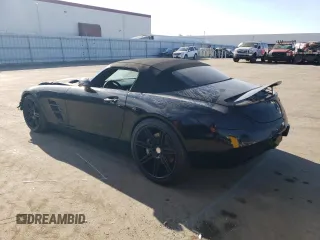2012 Mercedes-Benz SLS AMG z VIN WDDRK7HA9CA006729, wystawiony jako Copart lot #83349504 z przebiegiem 24 370 mil mil oraz Szkody całkowita. Historia ofert i sprzedaży dostępna na DreamBid. Obrazek 2.
