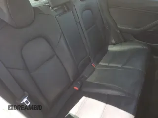2020 Tesla Model 3 Long Range z VIN 5YJ3E1EB0LF774821, wystawiony jako Copart lot #53942934 z przebiegiem 78 809 mil mil oraz Szkoda całkowita • Salvage title. Historia ofert i sprzedaży dostępna na DreamBid. Obrazek 10.