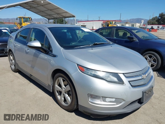 2013 Chevrolet Volt with VIN 1G1RE6E44DU138977, listed as a IAAI auction lot 41867186 with 213,478 mi miles and . Bid and sale history available at carsss.com. Image 1.