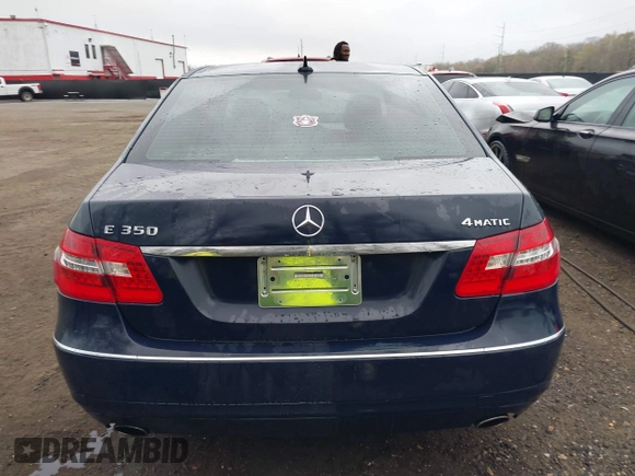 2013 Mercedes-Benz E-Class E 350 Luxury with VIN WDDHF8JB2DA757178, listed as a IAAI auction lot 41911577 with 93,346 mi miles. Bid and sale history available at carsss.com. Image 16.