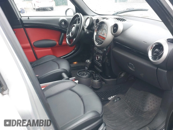 2012 MINI Countryman S with VIN WMWZC5C5XCWL55727, listed as a IAAI auction lot 42704959 with 104,000 mi miles and . Bid and sale history available at DreamBid. Image 5.