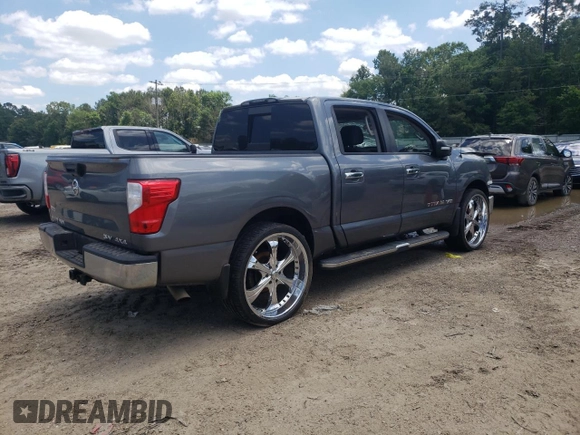 2018 Nissan Titan SV z VIN 1N6AA1EJ8JN514883, wystawiony jako Copart lot #56508115 z przebiegiem 207 605 mil mil oraz Szkoda całkowita • Salvage title. Historia ofert i sprzedaży dostępna na DreamBid. Obrazek 3.