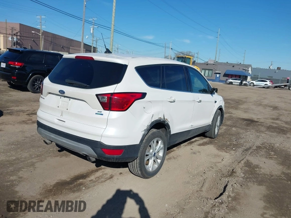 2019 Ford Escape SE with VIN 1FMCU9GD6KUA69877, listed as a IAAI auction lot 41826062 with 41,083 mi miles. Bid and sale history available at carsss.com. Image 4.