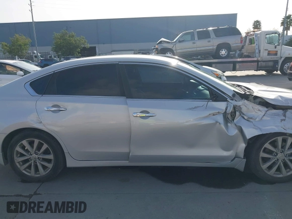 2017 Nissan Altima SV with VIN 1N4AL3AP9HC262530, listed as a IAAI auction lot 41714450 with 151,910 mi miles and . Bid and sale history available at DreamBid. Image 14.