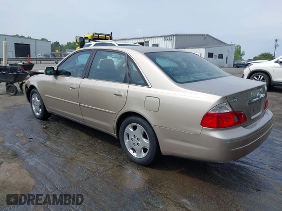 2004 Toyota Avalon XL with VIN 4T1BF28B44U384366, listed as a IAAI auction lot 42080614 with 250,291 mi miles and . Bid and sale history available at carsss.com. Image 3.