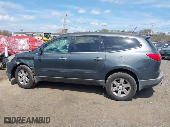 2011 Chevrolet Traverse 1LT z VIN 1GNKRGED1BJ359820, wystawiony jako IAAI lot #42095000 z przebiegiem 80 117 mil mil oraz . Historia ofert i sprzedaży dostępna na DreamBid. Obrazek 14.