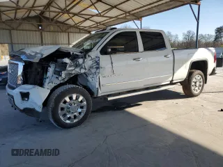 2017 GMC Sierra 2500HD Denali with VIN 1GT12UEY6HF249951, listed as a Copart auction lot 41397235 with 99,713 mi miles and Salvage Title. Bid and sale history available at carsss.com. Image 1.