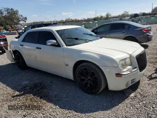 2005 Chrysler 300 with VIN 2C3AA63H35H504149, listed as a Copart auction lot 46455655 with 128,617 mi miles and Salvage Title. Bid and sale history available at carsss.com. Image 4.