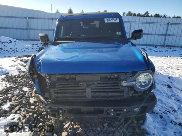 2023 Ford Bronco with VIN 1FMDE5BH0PLB15673, listed as a Copart auction lot 87823915 with 24,749 mi miles and Salvage Title. Bid and sale history available at DreamBid. Image 5.