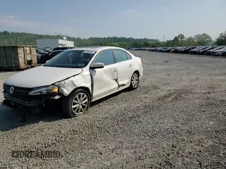 2013 Volkswagen Jetta SE with VIN 3VWDP7AJ9DM355097, listed as a Copart auction lot 62065445 with 196,943 mi miles and Salvage title. Bid and sale history available at DreamBid. Image 14.