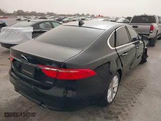 2019 Jaguar XF 25t Premium with VIN SAJBD4FX4KCY79210, listed as a IAAI auction lot 41716178 with 76,314 mi miles. Bid and sale history available at carsss.com. Image 4.