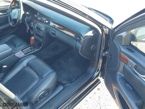 2002 Cadillac Seville Luxury SLS with VIN 1G6KS54Y82U305194, listed as a IAAI auction lot 40978923 with 115,813 mi miles. Bid and sale history available at carsss.com. Image 5.