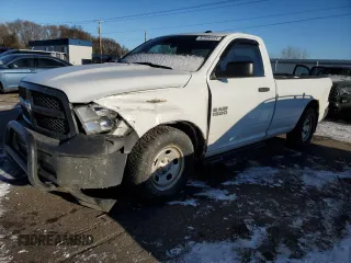 2013 Ram 1500 Tradesman z VIN 3C6JR6DG2DG559269, wystawiony jako Copart lot #82996444 z przebiegiem 92 920 mil mil oraz Szkoda całkowita • Salvage title. Historia ofert i sprzedaży dostępna na DreamBid. Obrazek 1.