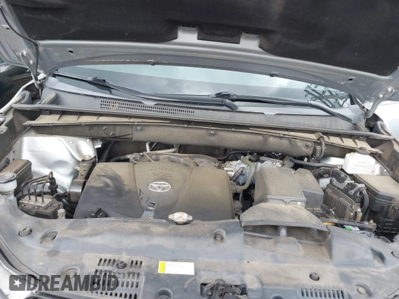 2019 Toyota Highlander LE with VIN 5TDZZRFH6KS367645, listed as a IAAI auction lot 42613410 with 77,266 mi miles and . Bid and sale history available at DreamBid. Image 10.