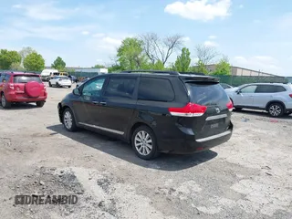 2011 Toyota Sienna XLE with VIN 5TDDK3DC2BS024429, listed as a IAAI auction lot 42091570 with 159,398 mi miles and . Bid and sale history available at DreamBid. Image 3.