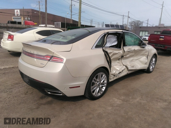 2014 Lincoln MKZ Hybrid with VIN 3LN6L2LU2ER805061, listed as a IAAI auction lot 42022156 with Not provided miles and . Bid and sale history available at DreamBid. Image 4.