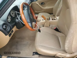 2001 Mazda MX-5 Miata z VIN JM1NB353810212392, wystawiony jako Copart lot #44398295 z przebiegiem 88 601 mil mil oraz Szkoda całkowita • Salvage title. Historia ofert i sprzedaży dostępna na DreamBid. Obrazek 7.