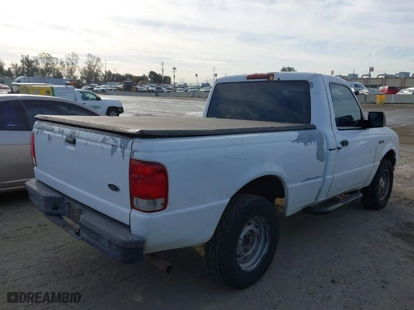 2000 Ford Ranger XL with VIN 1FTYR10V6YPA14644, listed as a IAAI auction lot 41816577 with 252,652 mi miles. Bid and sale history available at carsss.com. Image 4.