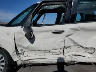 2014 FIAT 500L Easy with VIN ZFBCFABH8EZ018871, listed as a Copart auction lot 52770705 with 198,942 mi miles and Salvage Title. Bid and sale history available at DreamBid. Image 7.