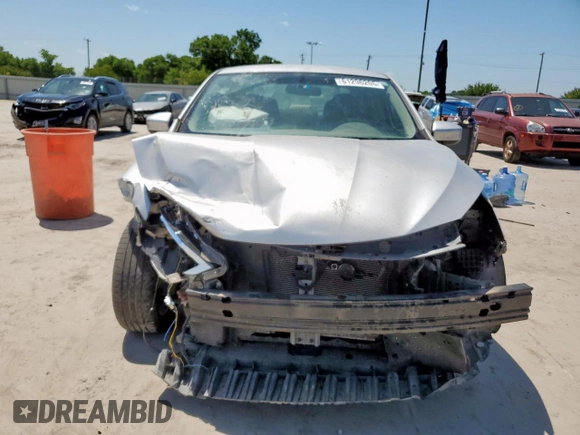 2017 Nissan Sentra SR with VIN 3N1AB7AP2HY380420, listed as a Copart auction lot 61296205 with 126,404 mi miles and Salvage title. Bid and sale history available at DreamBid. Image 5.