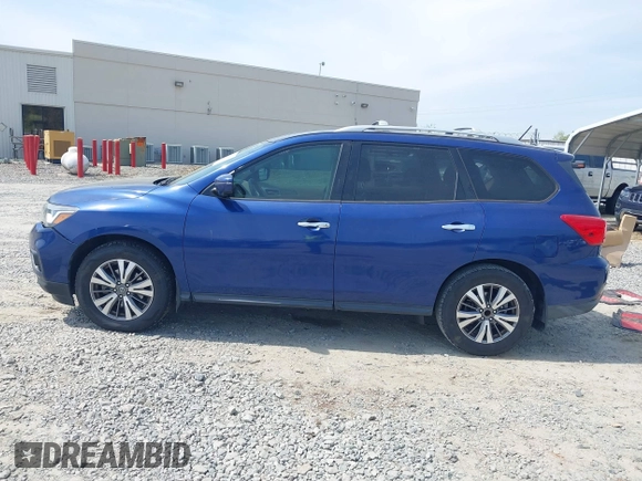2017 Nissan Pathfinder S with VIN 5N1DR2MN4HC603631, listed as a IAAI auction lot 41901005 with 138,432 mi miles. Bid and sale history available at carsss.com. Image 14.
