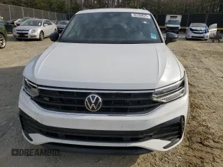 2022 Volkswagen Tiguan SE R-Line Black with VIN 3VV8B7AXXNM169059, listed as a Copart auction lot 45700025 with 46,191 mi miles and Salvage Title. Bid and sale history available at DreamBid. Image 5.