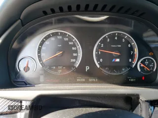 2015 BMW X5 M z VIN 5YMKT6C55F0C88871, wystawiony jako Copart lot #48172504 z przebiegiem 89 398 mil mil oraz . Historia ofert i sprzedaży dostępna na DreamBid. Obrazek 9.