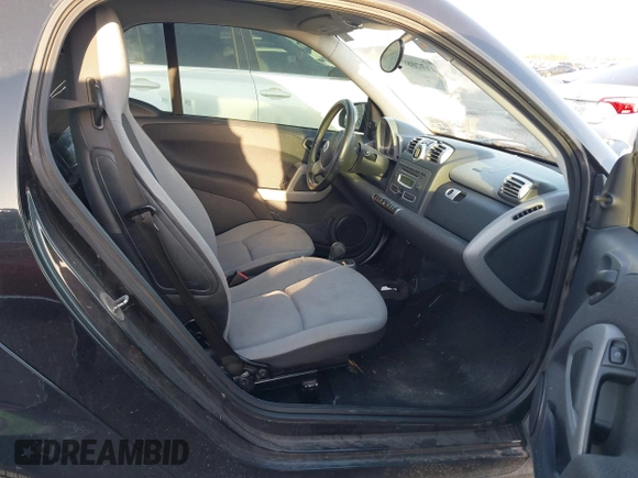 2009 Smart fortwo Pure с VIN WMEEJ31X69K331684, выставлен на аукционе IAAI как лот 41770804 с пробегом 112 611 миль миль и . История ставок и продаж доступна на DreamBid. Изображение 5.