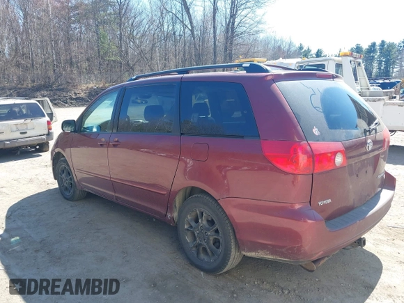 2006 Toyota Sienna LE with VIN 5TDBA23C56S057131, listed as a IAAI auction lot 42051907 with 135,950 mi miles. Bid and sale history available at carsss.com. Image 3.