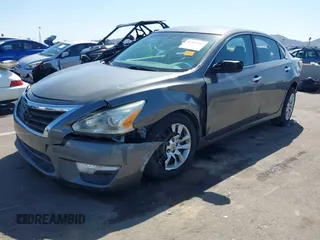 2014 Nissan Altima S with VIN 1N4AL3AP2EN334894, listed as a IAAI auction lot 41761285 with 138,636 mi miles and . Bid and sale history available at carsss.com. Image 18.
