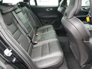 2020 Volvo V60 z VIN YV1102EM2L2366282, wystawiony jako Copart lot #78076903 z przebiegiem 27 977 mil mil oraz . Historia ofert i sprzedaży dostępna na DreamBid. Obrazek 11.