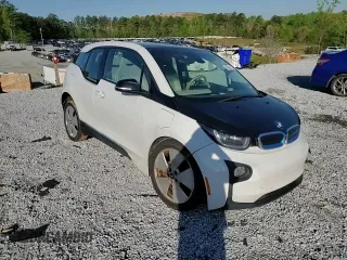 2015 BMW i3 with VIN WBY1Z4C53FV501645, listed as a Copart auction lot 52301145 with 61,740 mi miles and Salvage title. Bid and sale history available at DreamBid. Image 10.