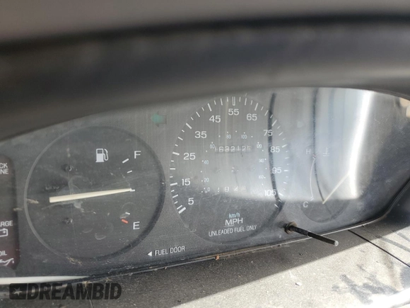 1995 Ford Aspire z VIN KNJLT05H6S6138271, wystawiony jako Copart lot #47638565 z przebiegiem 163 212 mil mil oraz Szkody całkowita. Historia ofert i sprzedaży dostępna na DreamBid. Obrazek 9.
