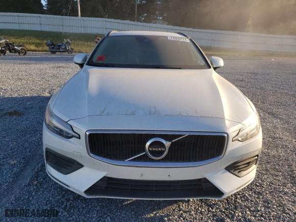 2020 Volvo V60 Momentum with VIN YV1102EK7L2375882, listed as a Copart auction lot 74959724 with 0 mi miles and Salvage Title. Bid and sale history available at carsss.com. Image 5.
