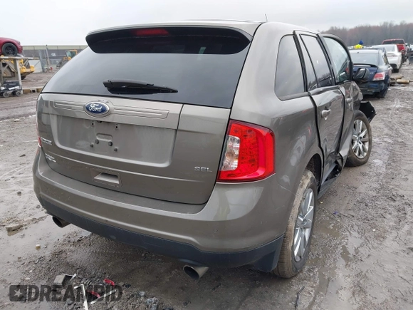 2013 Ford Edge SEL with VIN 2FMDK3JC7DBC80800, listed as a IAAI auction lot 42016037 with 189,746 mi miles. Bid and sale history available at carsss.com. Image 4.