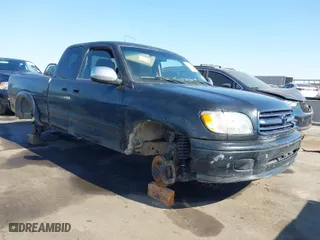 2000 Toyota Tundra SR5 with VIN 5TBBT4412YS051804, listed as a IAAI auction lot 41453778 with 369,453 mi miles. Bid and sale history available at carsss.com. Image 1.